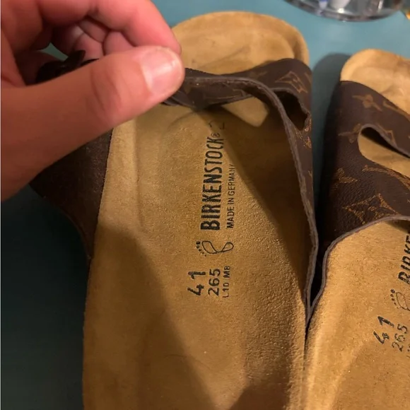 Sandals - Picture 4 of 5